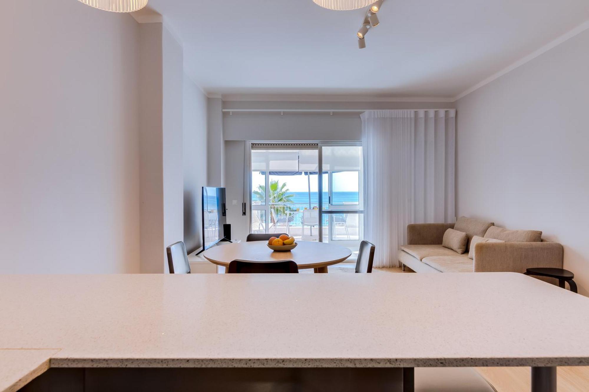 Al - Oceano T2 Frente Mar Quarteira Apartment Exterior photo