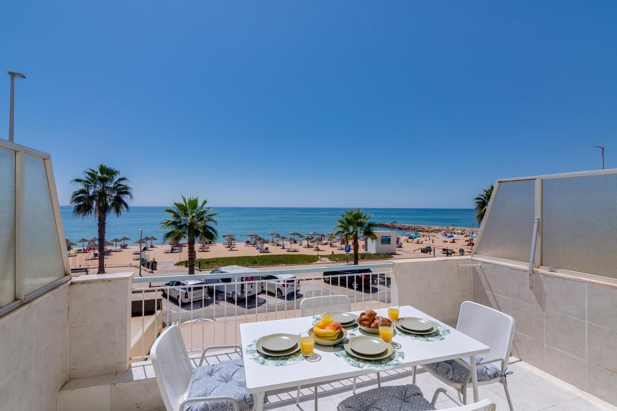 Al - Oceano T2 Frente Mar Quarteira Apartment Exterior photo